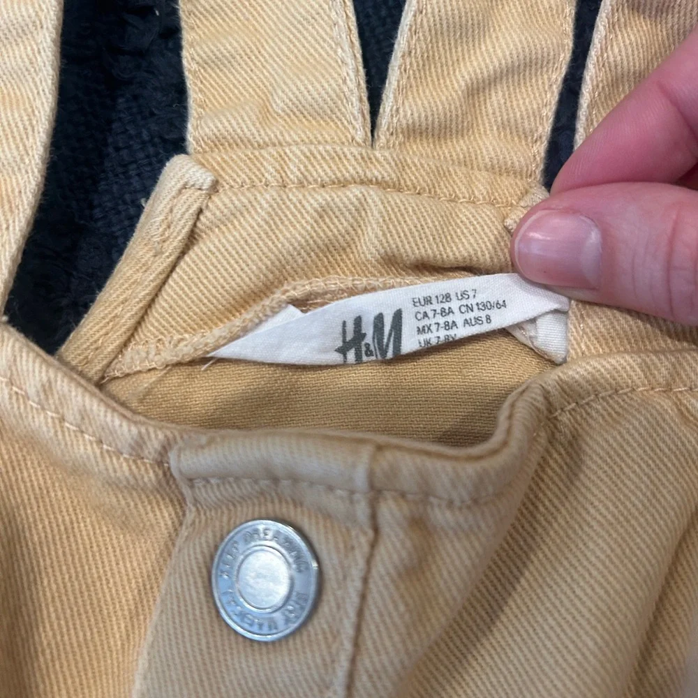 Button-Front Yellow Pinafore Dress - Picture 2 of 2